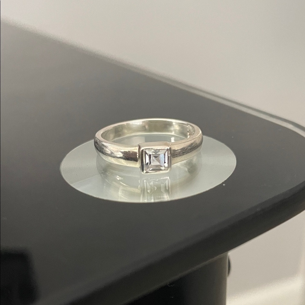 Elegant Silver Women's Ring